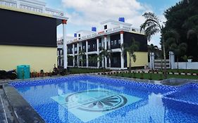 Rajbari Resort